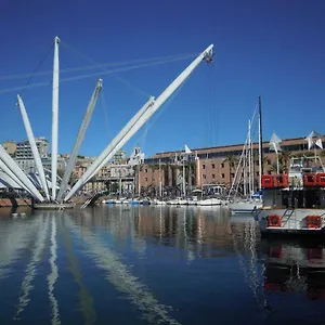 https://una-porta-sul-porto-antico.hotelitalianriviera.com